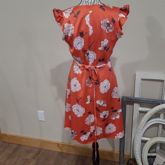 Loft Women's SZ XS floral dress flutter sleeve tie back career work datenight. - Picture 5 of 10